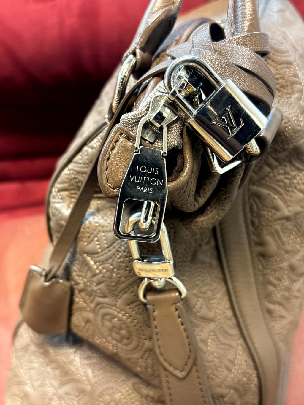 Louis Vuitton Antheia Ixia