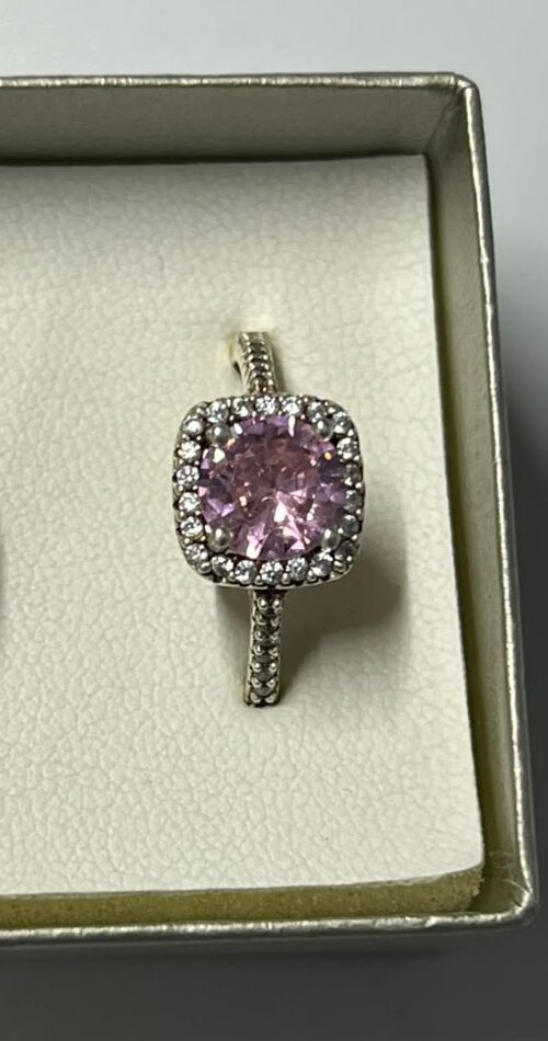 18ct White Gold Ring with Pink Diamond 1.24ct