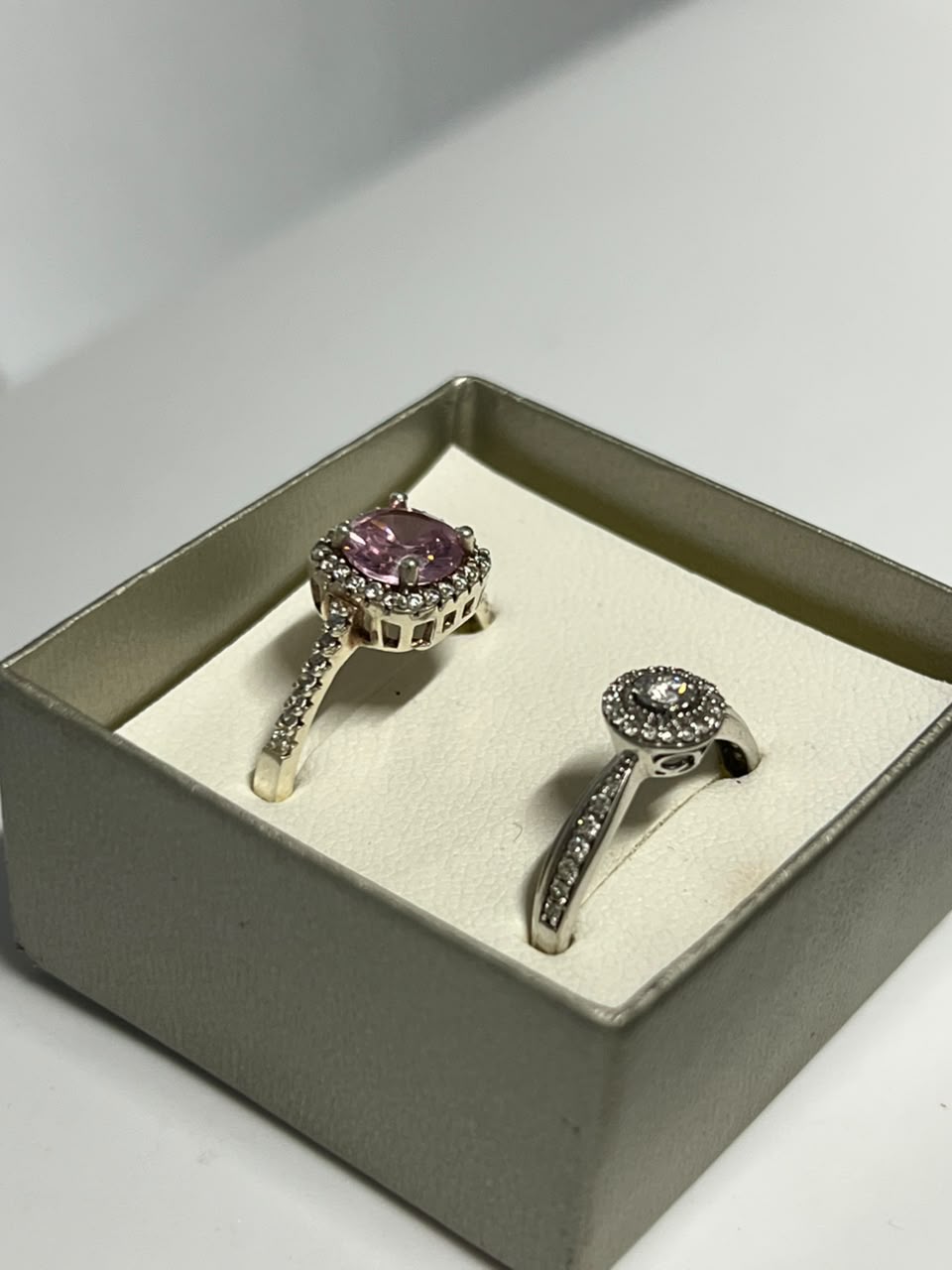 18ct White Gold Ring with White Diamond 1.29ct